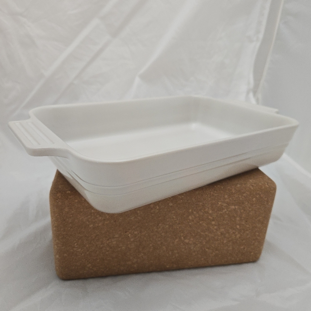 Meringue Le Creuset 25cm Rectangular Baking Dish, Second Choix NWT